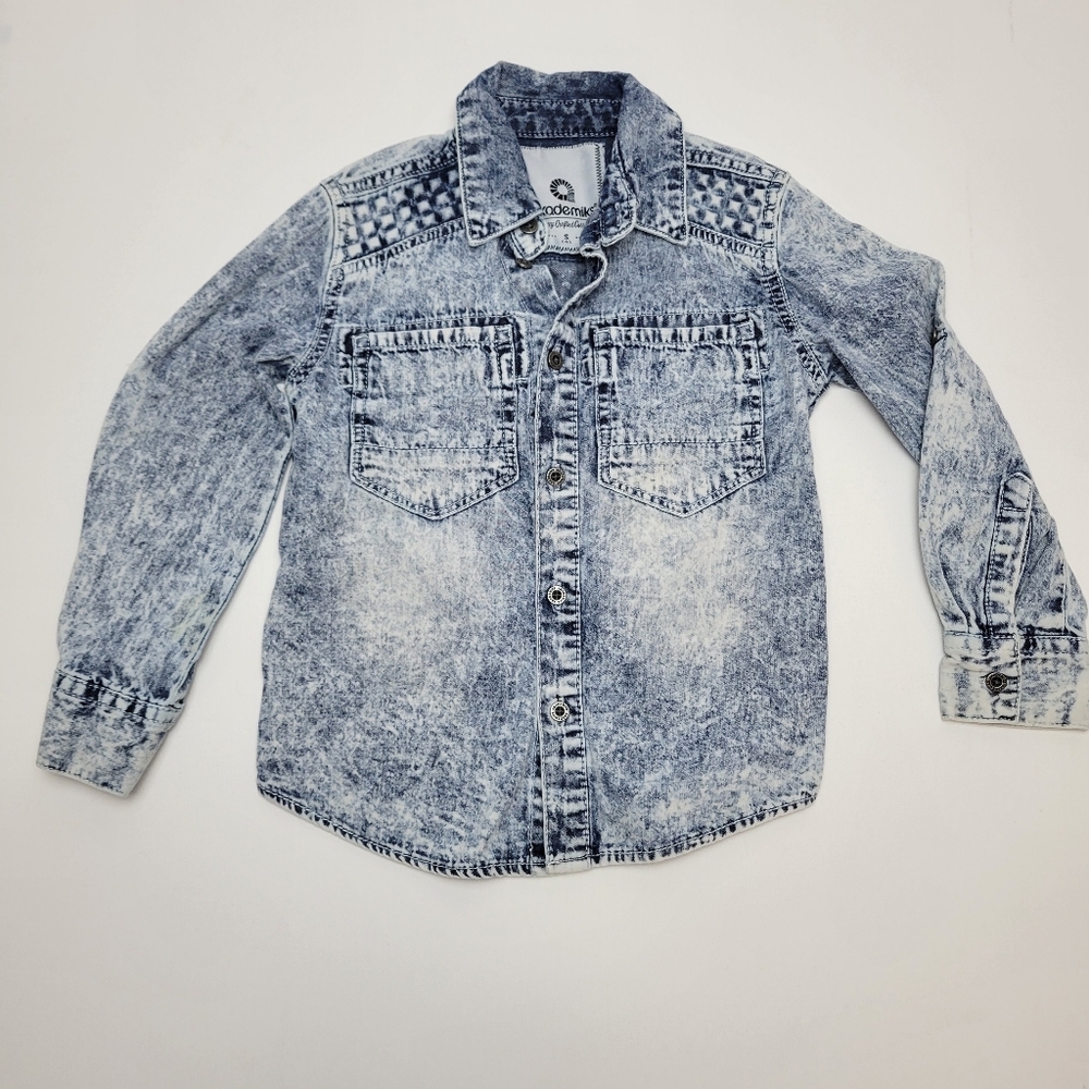 ⭐ Boys AKADEMIKS Acid Wash Button Down Top Size Small 4